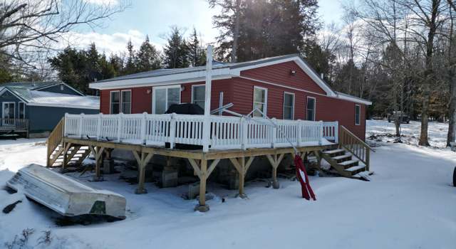 Photo of 23 Fern Ln, Lincoln, ME 04457