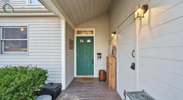 Photo of 9 Oakwood Dr #9, Hallowell, ME 04347