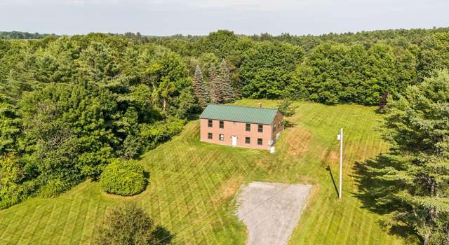 Photo of 76 Smith Rd, Hallowell, ME 04347