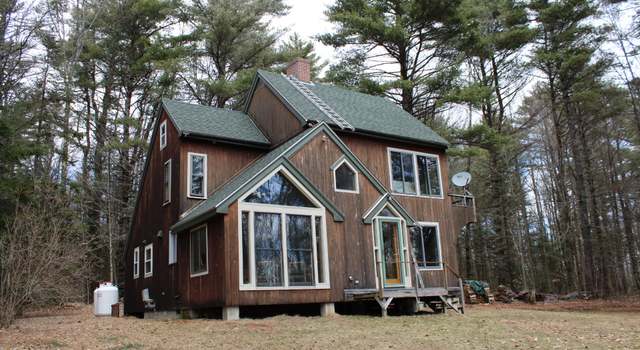 Photo of 460 Easy St, Canaan, ME 04924