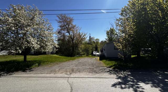 Photo of 10 Cemetery Ln, Greenville, ME 04441