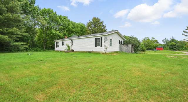 Photo of 11 Misery Ln, Pittston, ME 04345