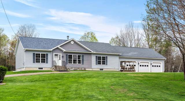 Photo of 35 Red Pine Dr, Windsor, ME 04363