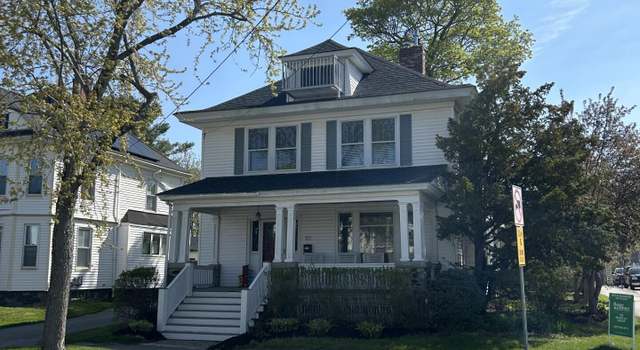 Photo of 107 Maple St, Bangor, ME 04401