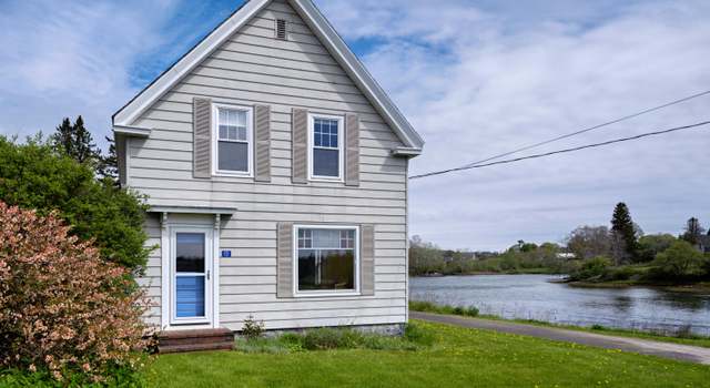 Photo of 19 Spruce Head Rd, South Thomaston, ME 04858