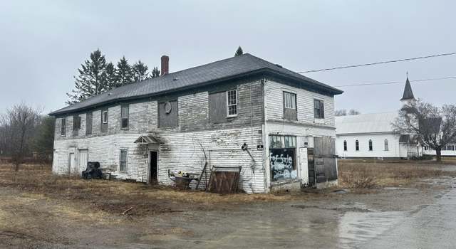 Photo of 129 Old County Rd N, Enfield, ME 04493