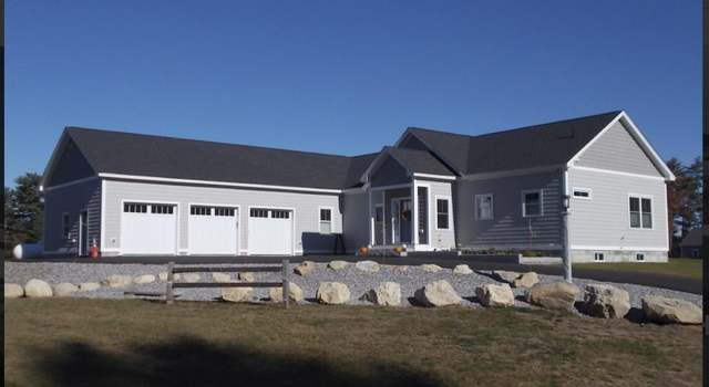 Photo of 93 Fairway Dr, Naples, ME 04055