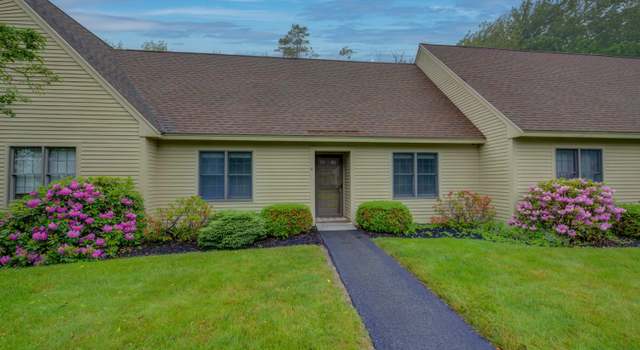 Photo of 4 Cheshire Meadows Ln #4, Kennebunk, ME 04043