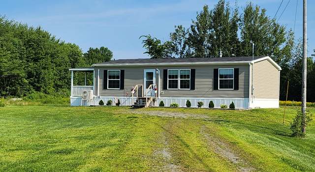 Photo of 353 Canaan Rd, Pittsfield, ME 04967