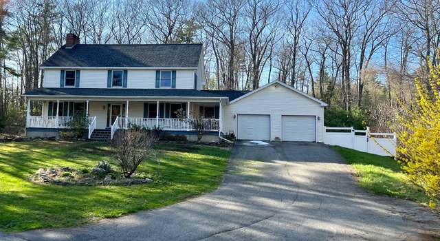 Photo of 160 Ridgeview Dr, Veazie, ME 04401