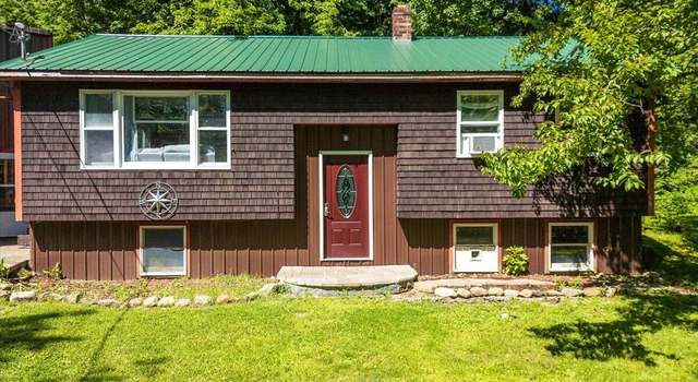 Photo of 41 Forest St W, Rockport, ME 04856