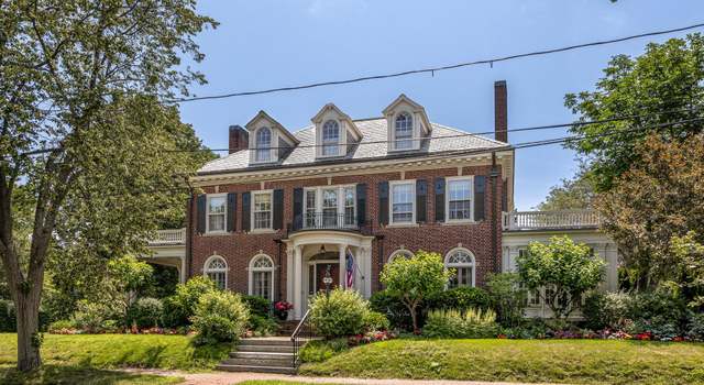 Photo of 90 Carroll St, Portland, ME 04102