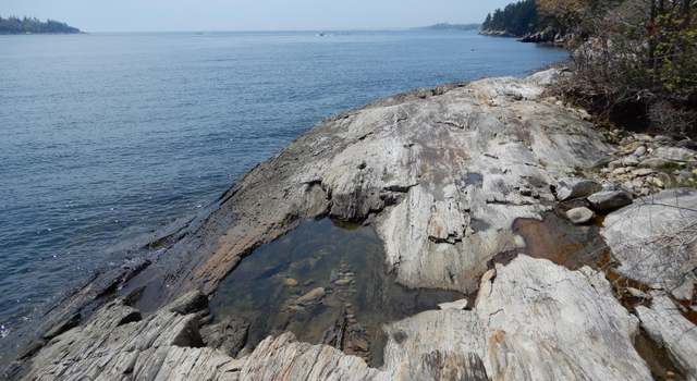 Photo of 14 Proctor Dr, Chebeague Island, ME 04017