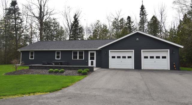 Photo of 654 Warren Hill Rd, Palmyra, ME 04965