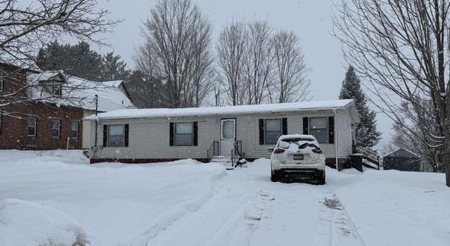Photo of 302 Cemetery St, Vassalboro, ME 04989