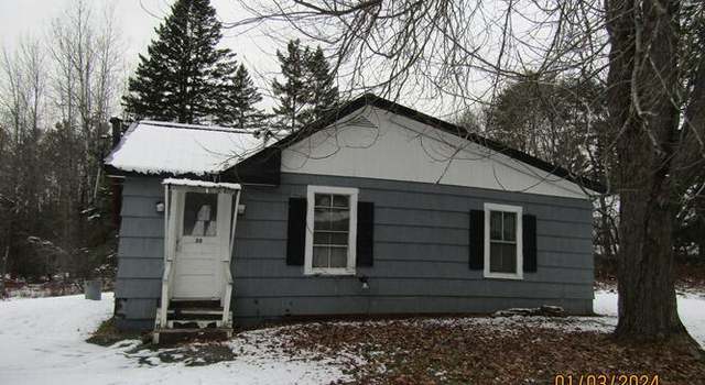 Photo of 30 Pine St, Guilford, ME 04443
