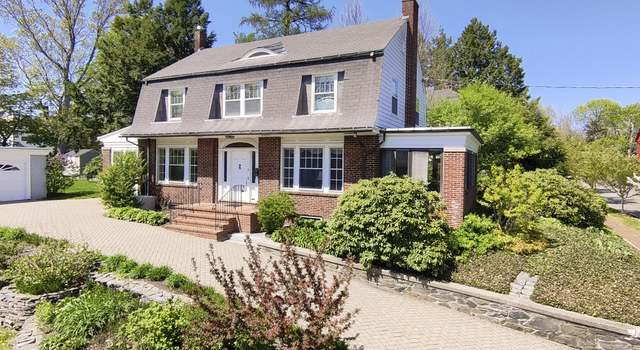 Photo of 14 Highland St, Portland, ME 04103