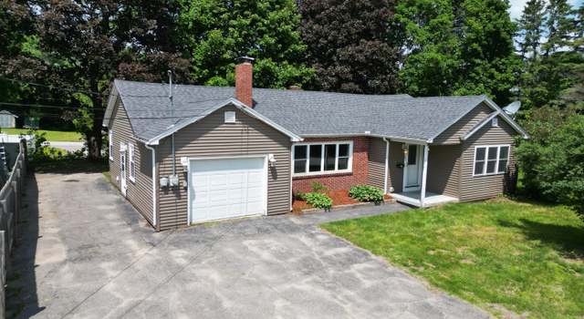 Photo of 25 Ariel St, Lincoln, ME 04457