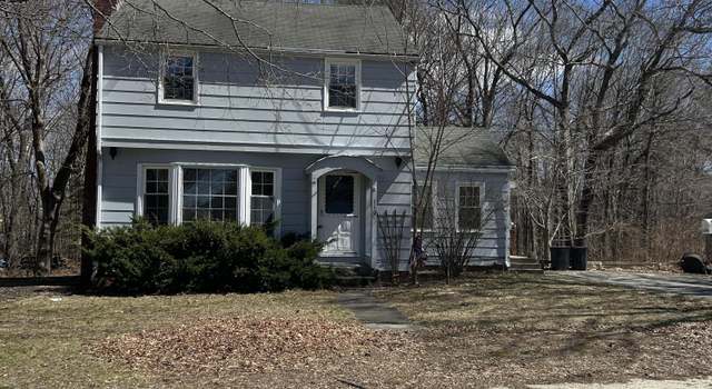 Photo of 110 Gill St, Auburn, ME 04210