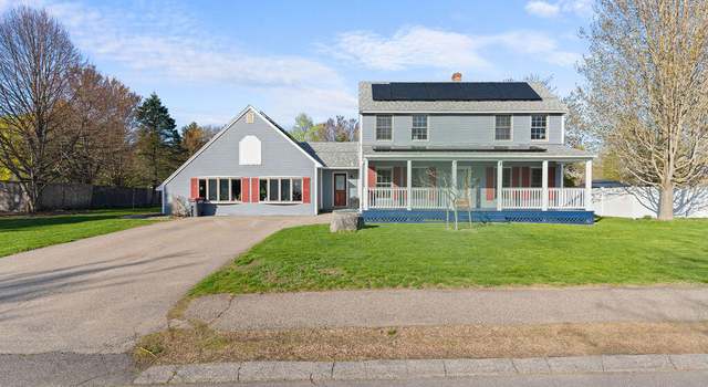 Photo of 53 Tamarack Dr, South Berwick, ME 03908
