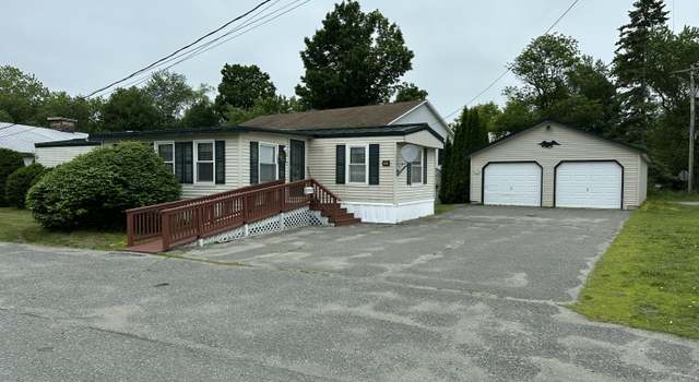Photo of 8 St James St, Skowhegan, ME 04976