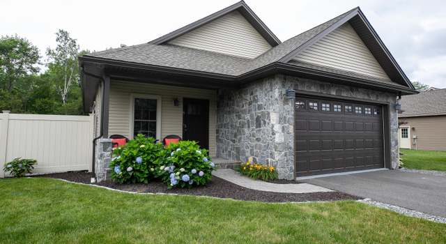Photo of 6 Doolin Dr, Veazie, ME 04401