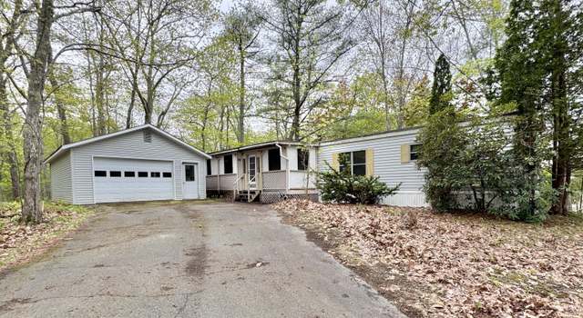 Photo of 63 Pond St, Bucksport, ME 04416