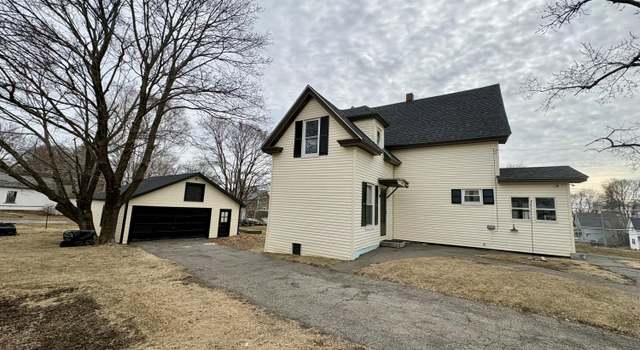 Photo of 61 Park St, East Millinocket, ME 04430