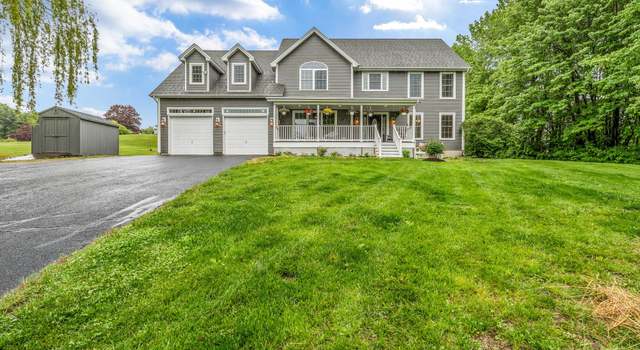 Photo of 24 Hickory Dr, Auburn, ME 04210