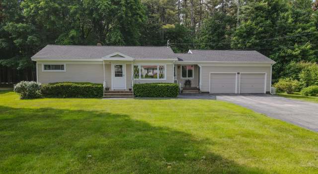 Photo of 12 Davis Dr, Veazie, ME 04401