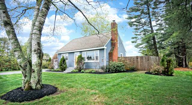 Photo of 6 Brookhaven Dr, Windham, ME 04062