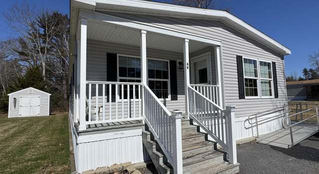 Photo of 4b Andrea St, Topsham, ME 04086