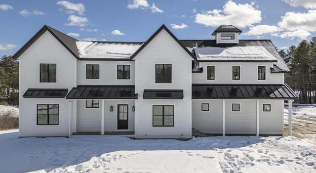 Photo of 7 Meadow Brook Rd, Pownal, ME 04069