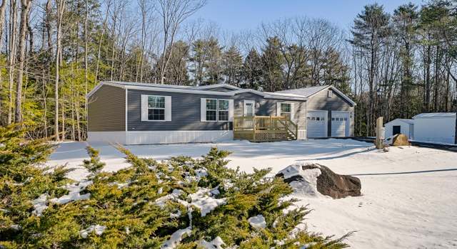 Photo of 19 Woodlawn Cir, Randolph, ME 04346