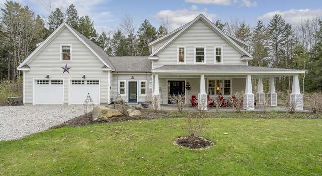 Photo of 31 Firefly Dr, Freeport, ME 04032