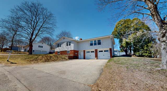 Photo of 8 Reservoir Ave, Lewiston, ME 04240