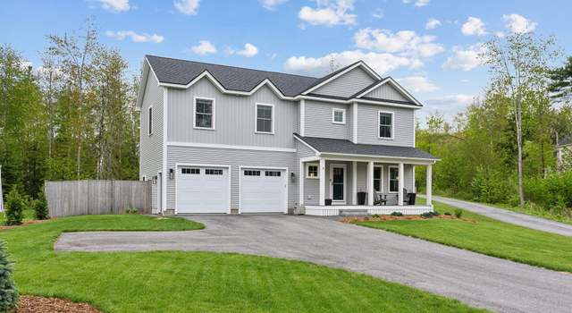 Photo of 8 Hayfield Ln, Windham, ME 04062