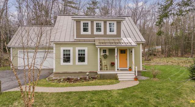 Photo of 9 Intervale Rd, Freeport, ME 04032