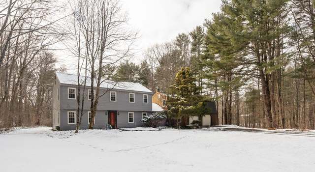 Photo of 8 Old Farm Rd, Kittery, ME 03904