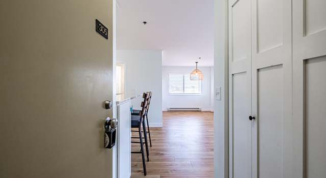 Photo of 148 Breakwater Dr #305, South Portland, ME 04106