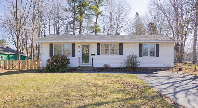 Photo of 107 Elm St, Farmington, ME 04938