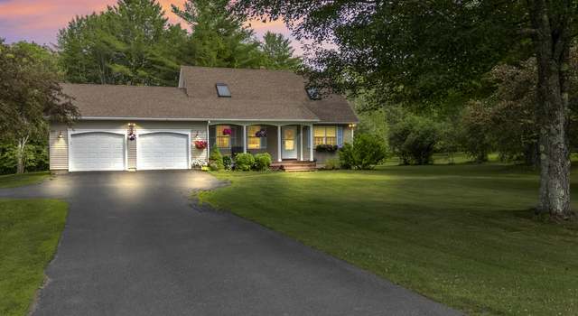 Photo of 517 Town Farm Rd, Oakland, ME 04963