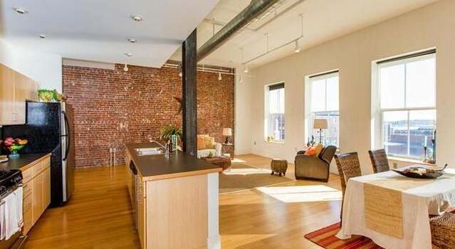 Photo of 15 Brown St #205, Portland, ME 04101
