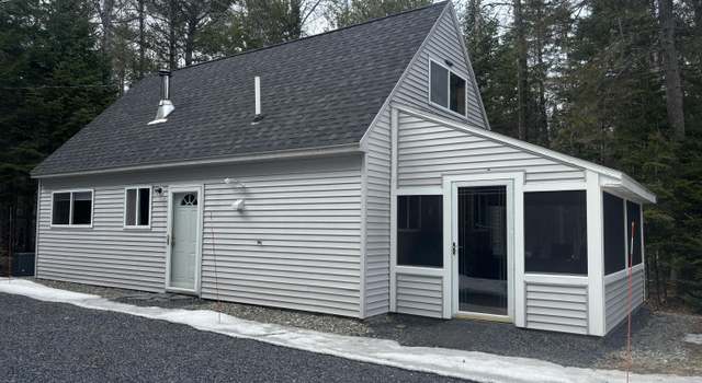 Photo of 15 Point Rd, Guilford, ME 04443