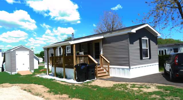 Photo of 123 Blackberry Pl, Kittery, ME 03904