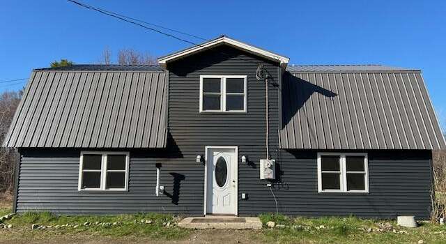 Photo of 1092 Farmington Falls Rd, Farmington, ME 04938
