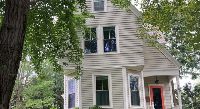 Photo of 185 Ashmont St, Portland, ME 04103