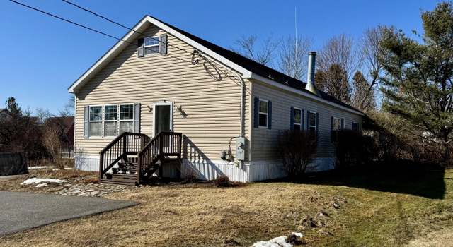 Photo of 18 Mortland Rd, Searsport, ME 04974