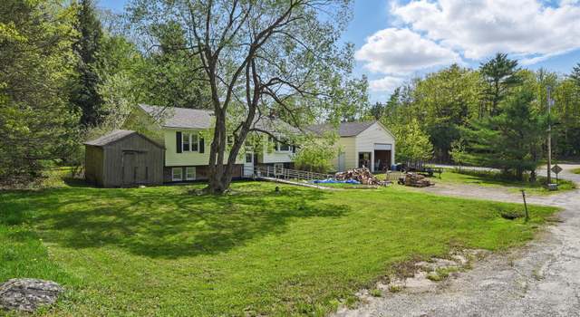Photo of 5 Skyline Dr, Chelsea, ME 04330