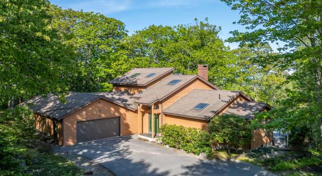 Photo of 5 Spring Mountain Dr, Rockport, ME 04856